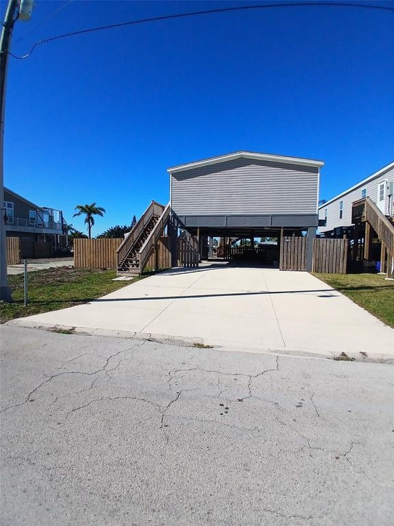 13039 KEEL COURT, Hudson, FL 34667