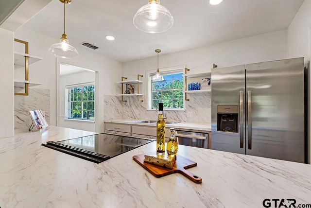 15021 Hillview, Tyler, TX 75703