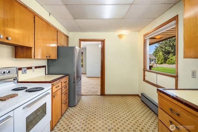 6933 51st Avenue NE, Marysville, WA 98270