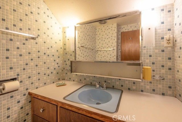 533 Villa Grove, Other - See Remarks, CA 92314