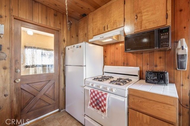 533 Villa Grove, Other - See Remarks, CA 92314