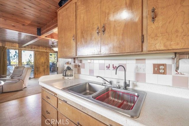 533 Villa Grove, Other - See Remarks, CA 92314