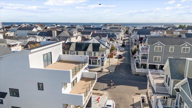 56 Oregon Street, Long Beach, NY 11561