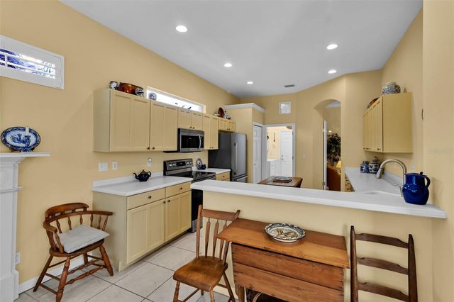 7192 RUE DE PALISADES 12, Sarasota, FL 34238