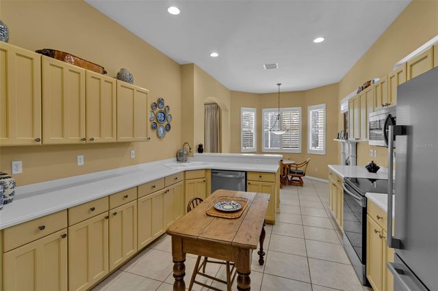 7192 RUE DE PALISADES 12, Sarasota, FL 34238