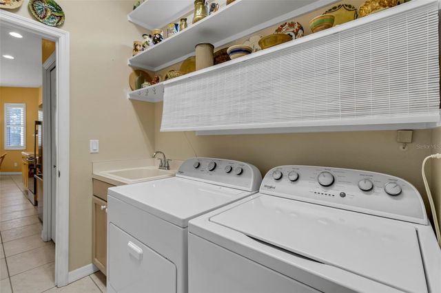 7192 RUE DE PALISADES 12, Sarasota, FL 34238