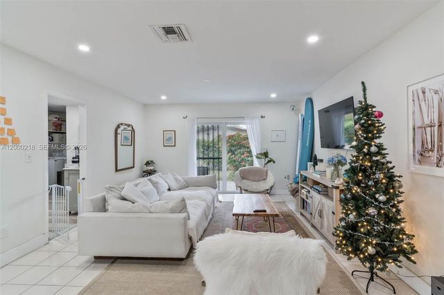 970 Benevento Ave 970, Coral Gables, FL 33146