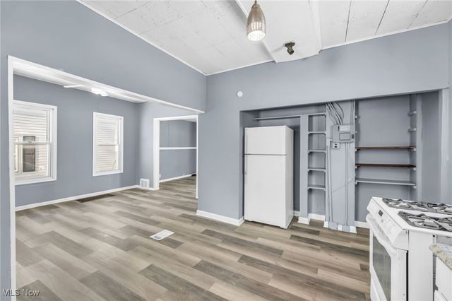 7610 Jeffries Avenue, Cleveland, OH 44105