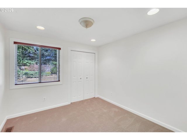 1995 Sw 27TH Dr, Gresham, OR 97080