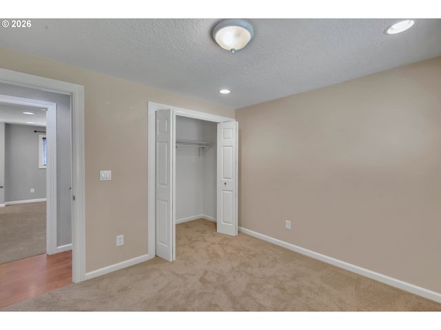 1995 Sw 27TH Dr, Gresham, OR 97080