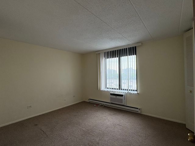 9074 W Terrace Drive 5C, Niles, IL 60714