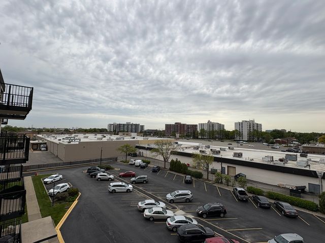 9074 W Terrace Drive 5C, Niles, IL 60714
