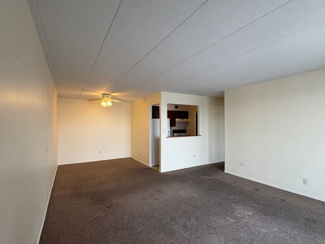 9074 W Terrace Drive 5C, Niles, IL 60714