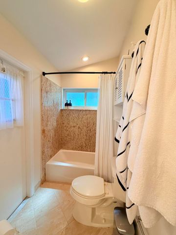 186 Citrus Trail Circle, Boynton Beach, FL 33436