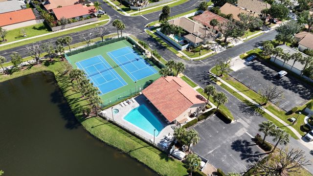 186 Citrus Trail Circle, Boynton Beach, FL 33436