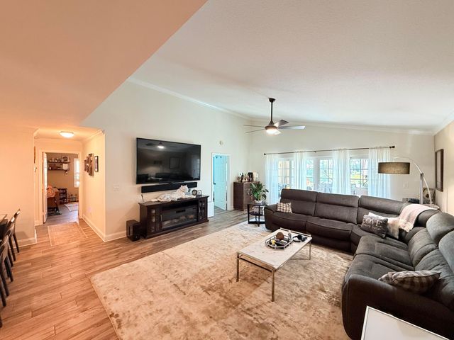 186 Citrus Trail Circle, Boynton Beach, FL 33436