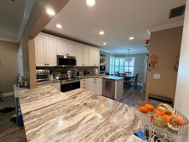 186 Citrus Trail Circle, Boynton Beach, FL 33436