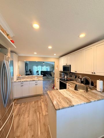 186 Citrus Trail Circle, Boynton Beach, FL 33436