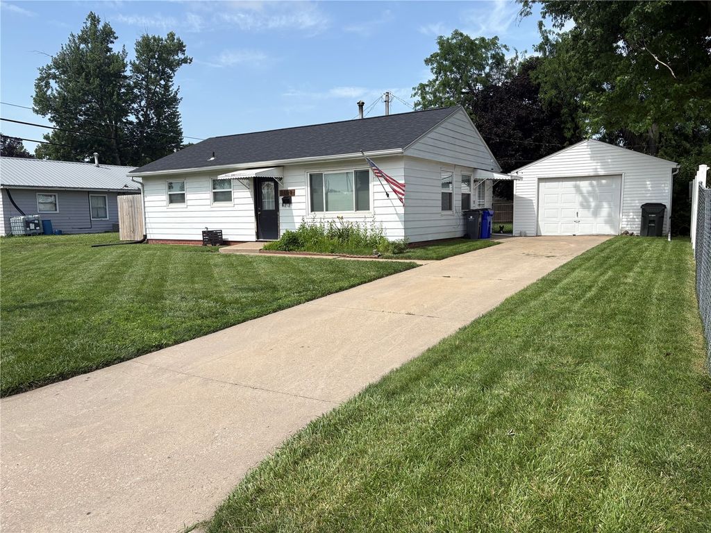 1104 16th Street SW, Cedar Rapids, IA 52404