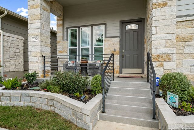 620 N Guenther, New Braunfels, TX 78130