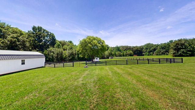 150 Edie Mae Ln, Winchester, TN 37398