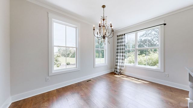 150 Edie Mae Ln, Winchester, TN 37398