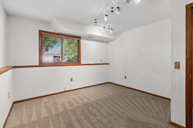 13225 Court Place, Burnsville, MN 55337