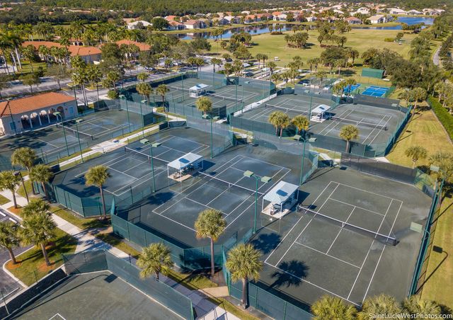 431 NW Cool Water Court, Port St. Lucie, Port St Lucie, FL 34986
