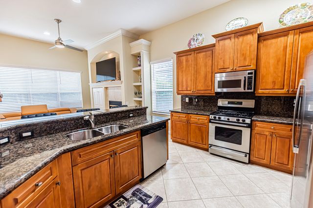 431 NW Cool Water Court, Port St. Lucie, Port St Lucie, FL 34986