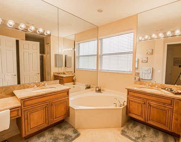 431 NW Cool Water Court, Port St. Lucie, Port St Lucie, FL 34986