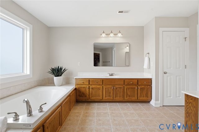 11551 Granary Hills Dr, Amelia Courthouse, VA 23002