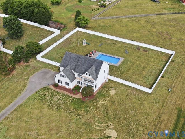 11551 Granary Hills Dr, Amelia Courthouse, VA 23002