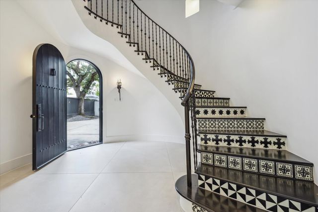 3214 Westheimer Road, Houston, TX 77098