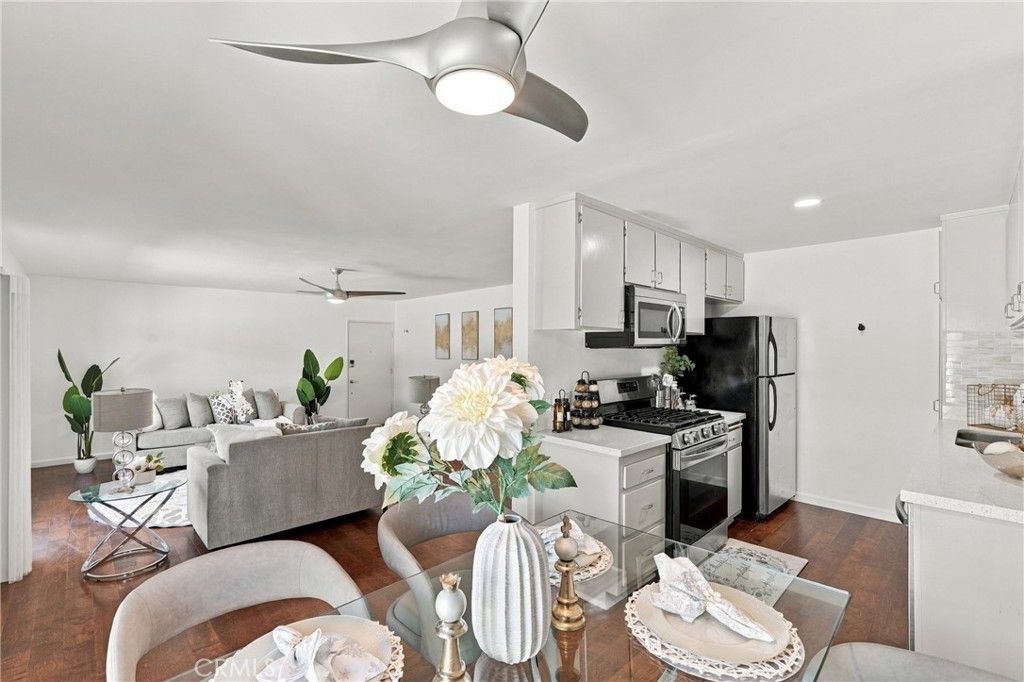 933 11th Street 9, Santa Monica, CA 90403 — photo 2