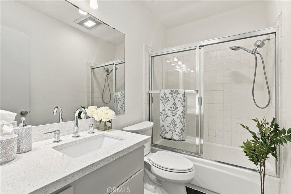 933 11th Street 9, Santa Monica, CA 90403 — photo 4