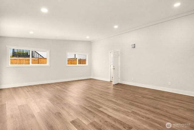 5306 26th Avenue S, Seattle, WA 98118