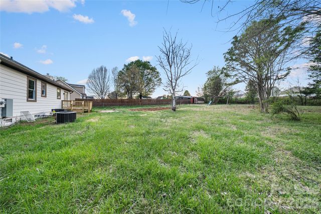 3396 Farm Lake Drive SW, Concord, NC 28027