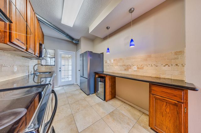 1018 Memorial Village Drive 124, Houston, TX 77024