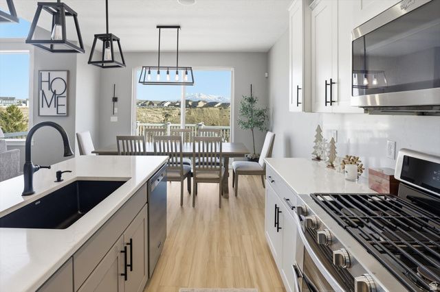 7580 N EVANS DR, Eagle Mountain, UT 84005