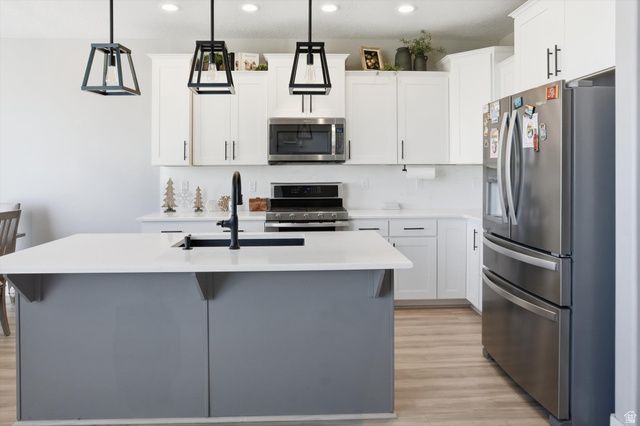 7580 N EVANS DR, Eagle Mountain, UT 84005