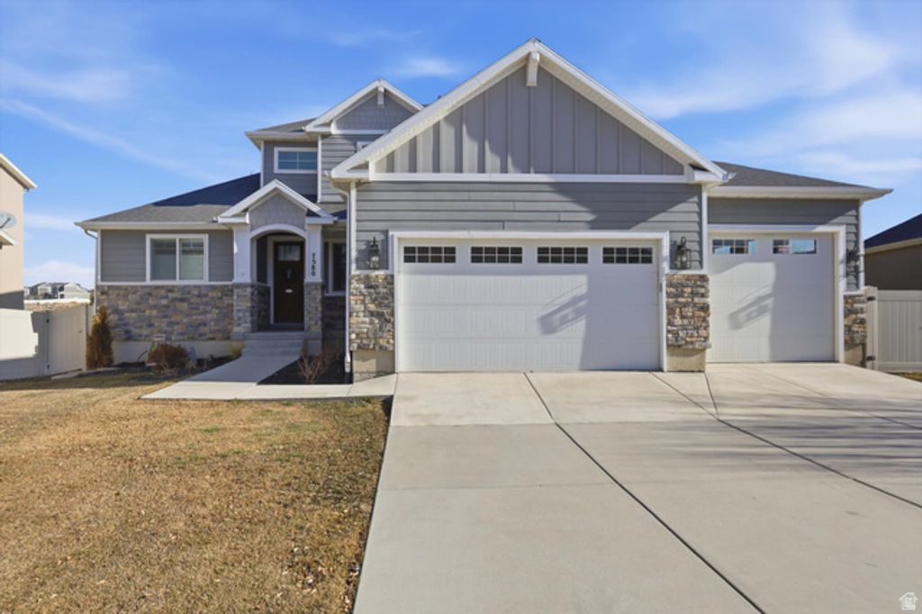 7580 N EVANS DR, Eagle Mountain, UT 84005