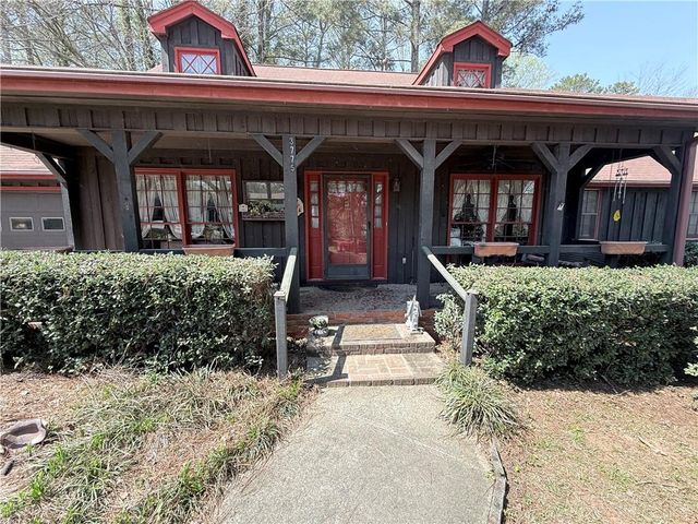 3775 Clubhouse Lane SE, Conyers, GA 30094