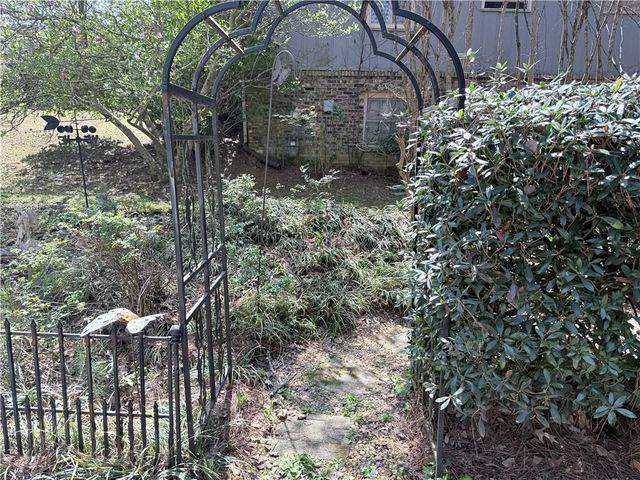 3775 Clubhouse Lane SE, Conyers, GA 30094