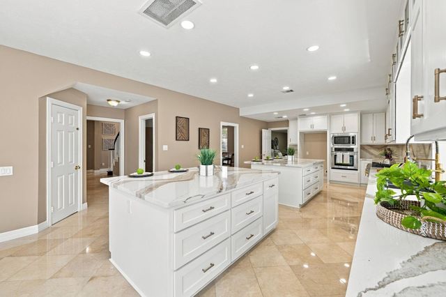 7610 Northwoods Drive, Sugar Land, TX 77479
