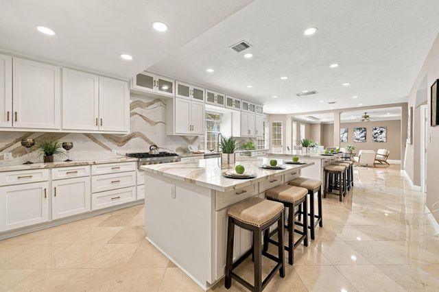 7610 Northwoods Drive, Sugar Land, TX 77479