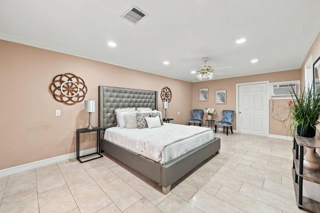 7610 Northwoods Drive, Sugar Land, TX 77479