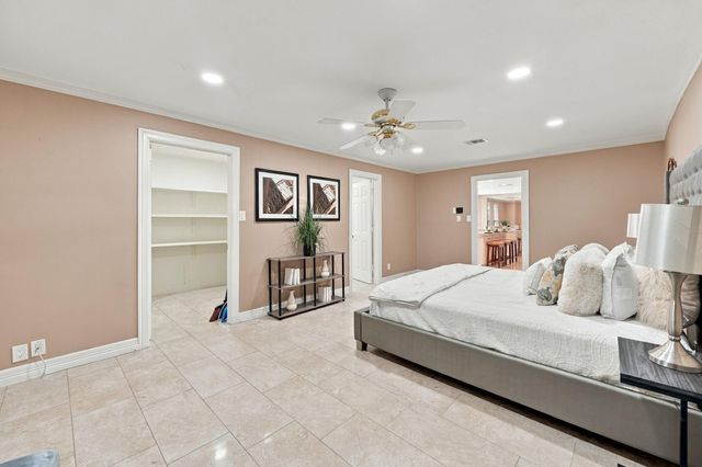 7610 Northwoods Drive, Sugar Land, TX 77479