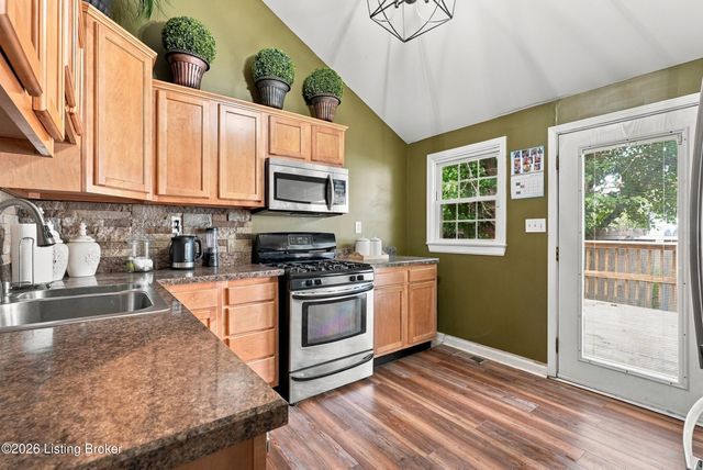 3013 Saint Dennis Ave, Louisville, KY 40216