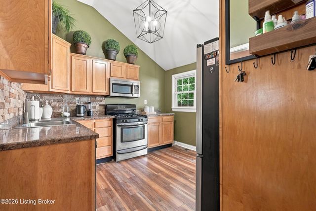3013 Saint Dennis Ave, Louisville, KY 40216