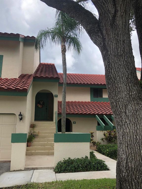 7 Lexington Lane, Palm Beach Gardens, FL 33418